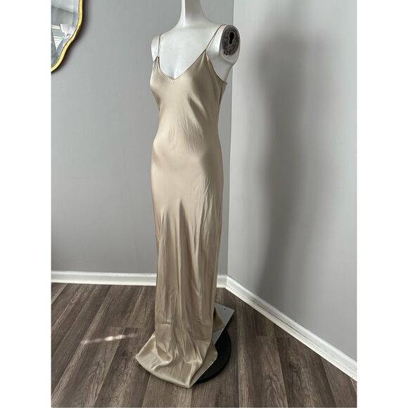 NWOT NILI LOTAN Cami silk-satin gown Sz M $595 - Picture 6 of 12
